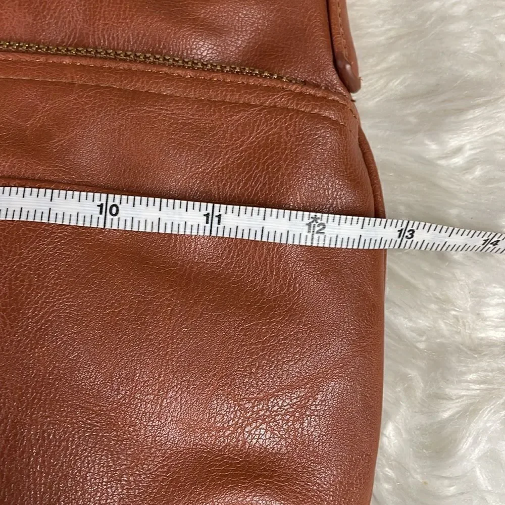 Source Unknown brown shoulder